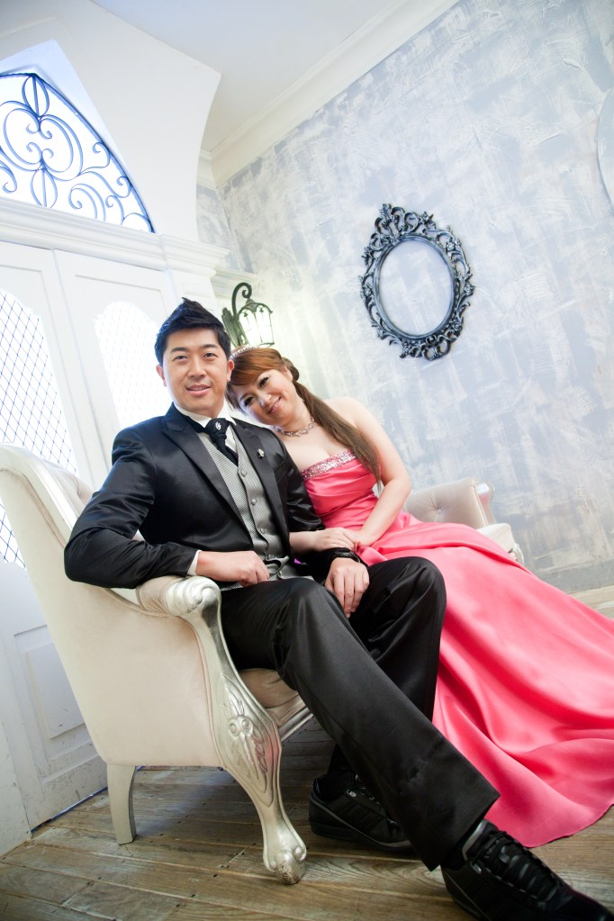 On the Same Chair 同一張椅子 同じ椅子に