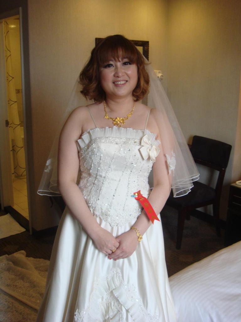 Finally ceremony is completed 訂婚結束了